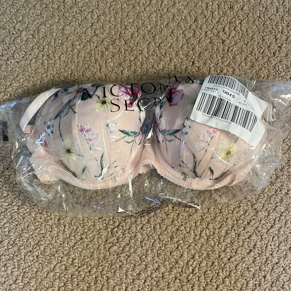 Victoria’s Secret bra - 36C